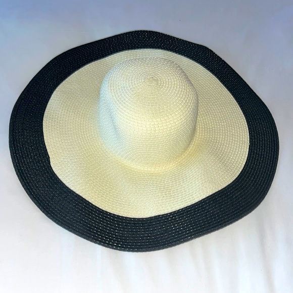 L’Atelier Du Sac - Picture 3 of 3